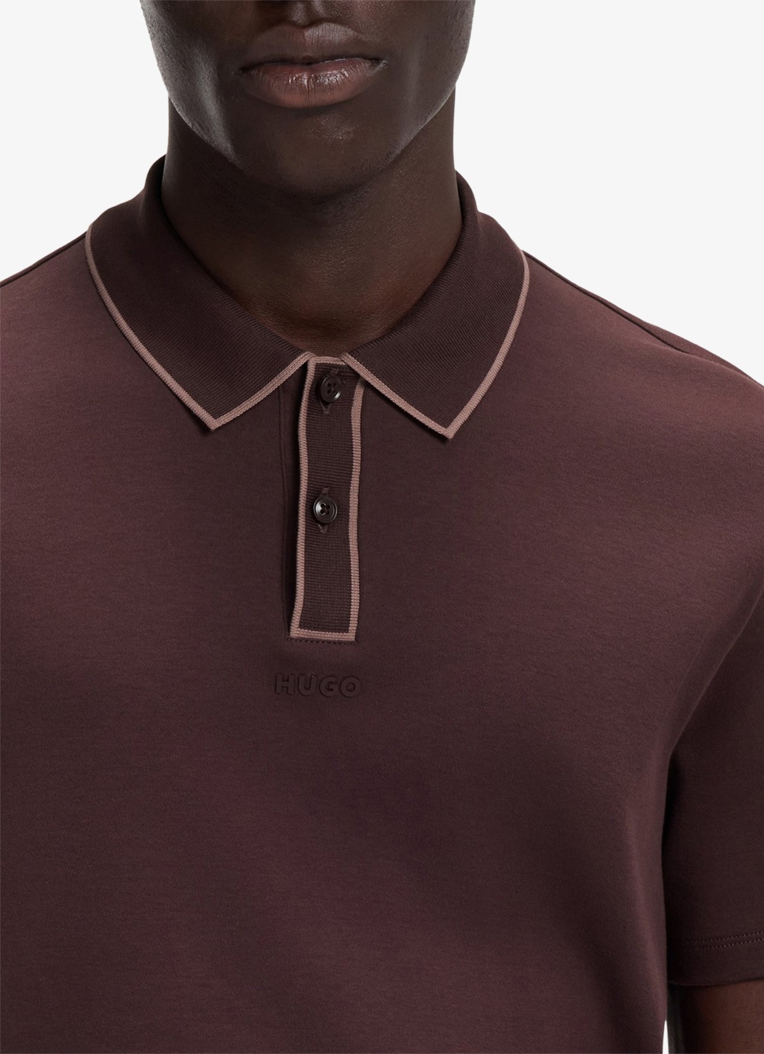 HUGO Regular fit polo met logo  - detail 4 bruin
