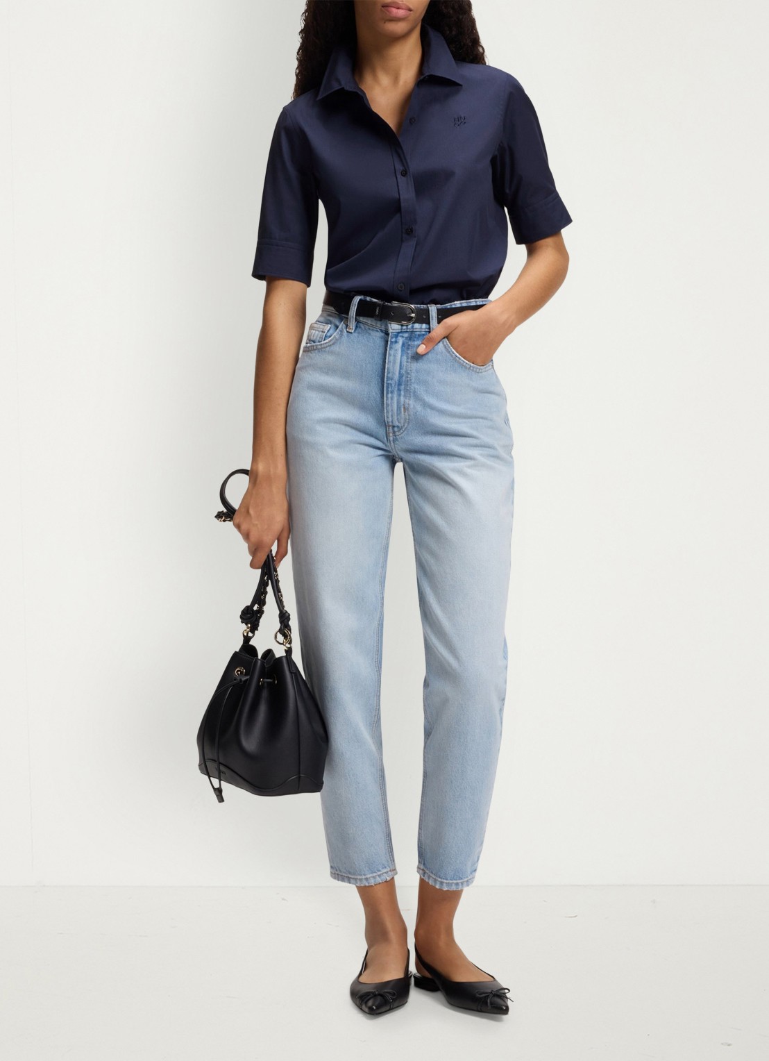 HUGO Sarepla blouse met logoborduring - voorkant 2 navy-418 / blauw