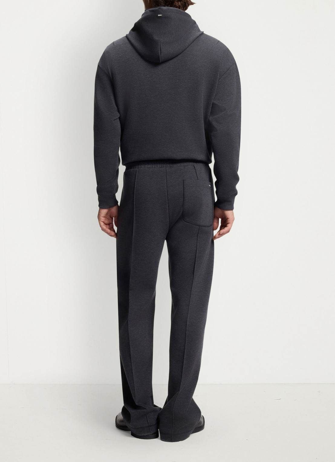 HUGO Straight fit joggingbroek met steekzakken - achterkant donkergrijs
