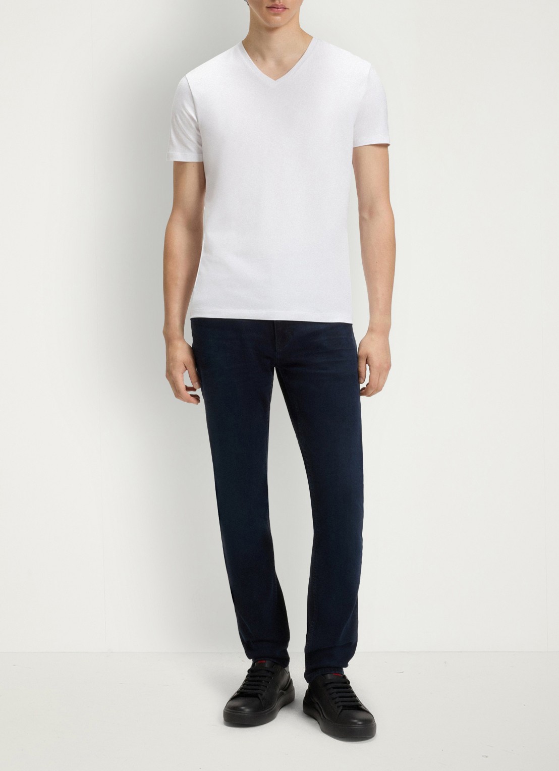HUGO T-shirt met V-hals in 2-pack - voorkant 4 wit