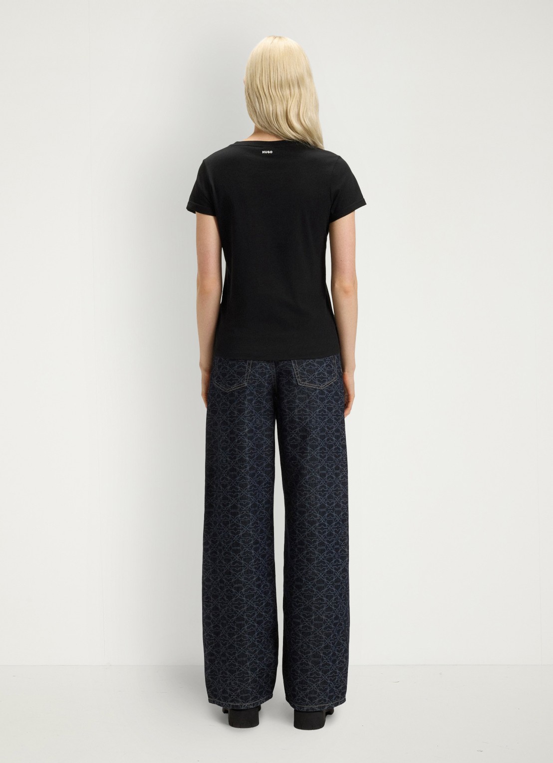 HUGO The Plain Tee T-shirt met ronde hals - achterkant zwart