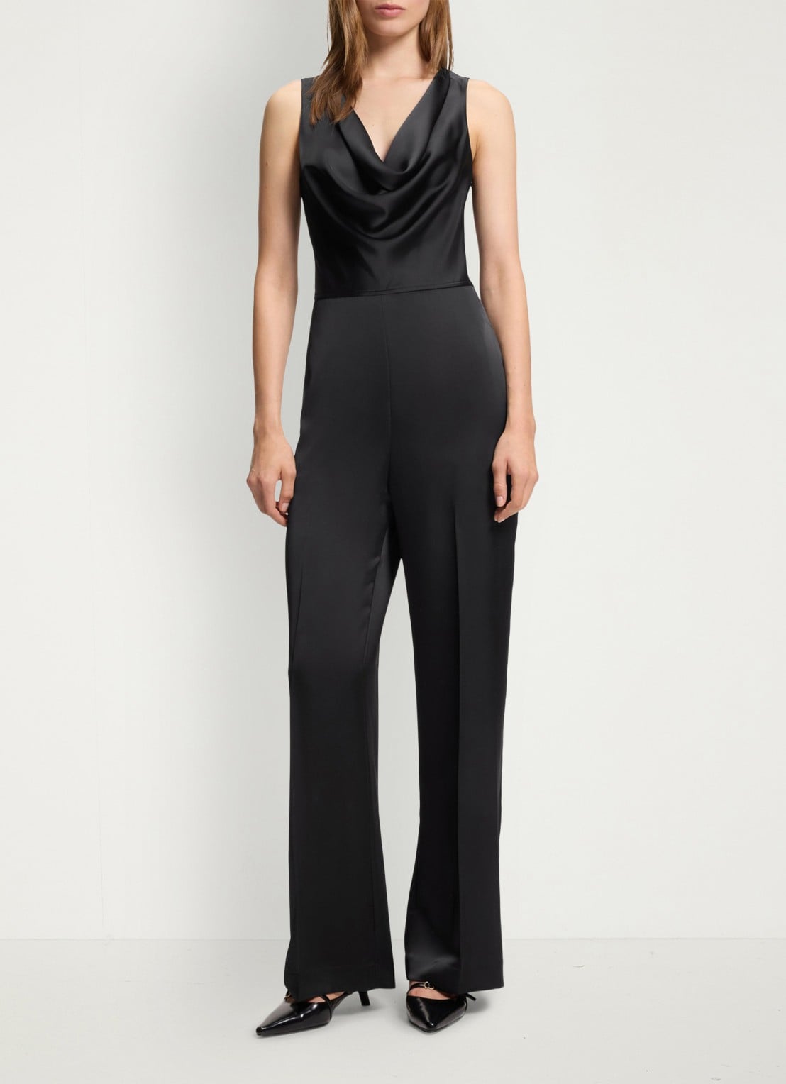 HUGO Wide fit jumpsuit van satijn met watervalhals - detail 4 zwart
