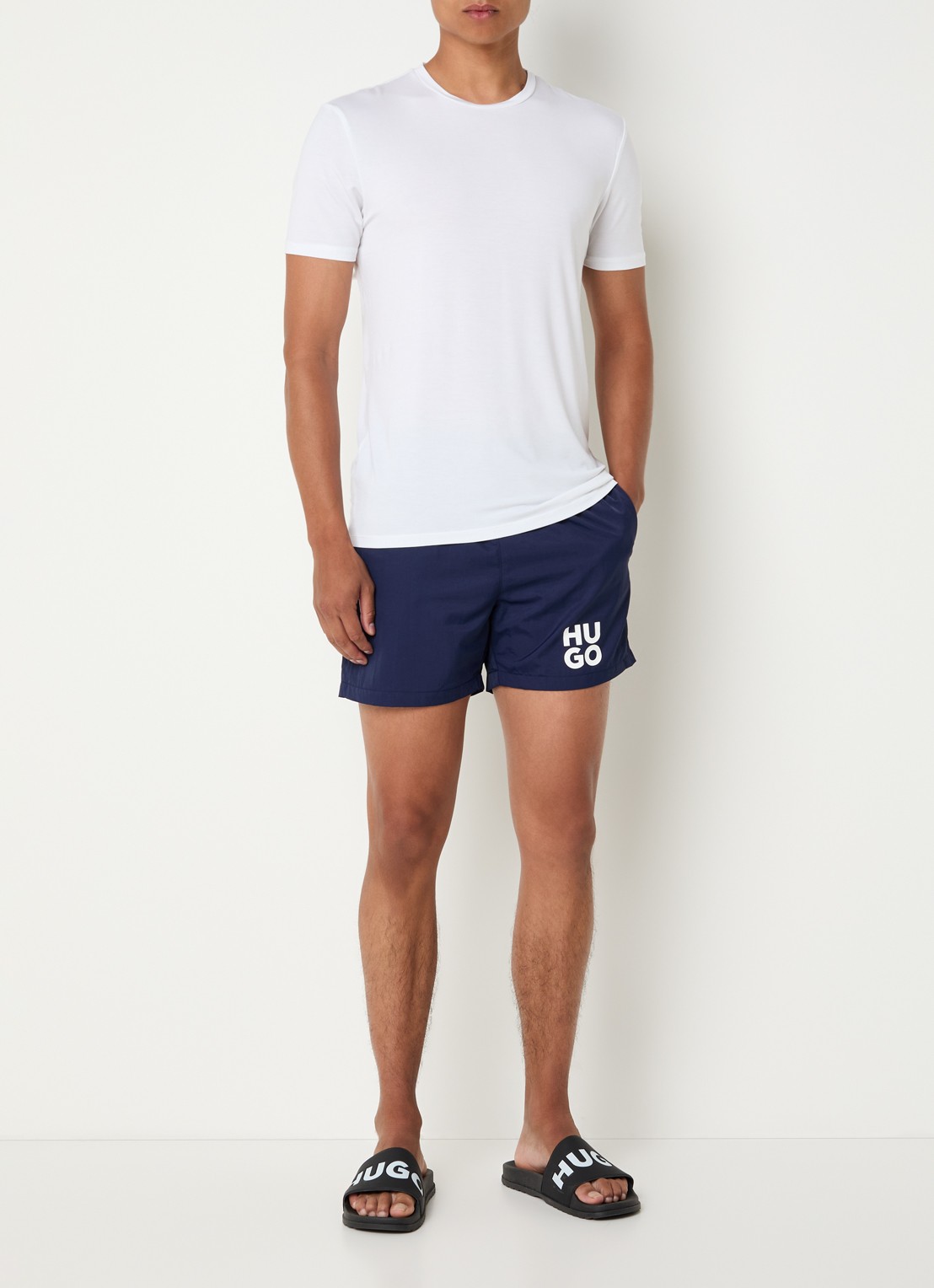HUGO Zwemshorts met steekzakken en logo - voorkant 2 navy-418 / blauw