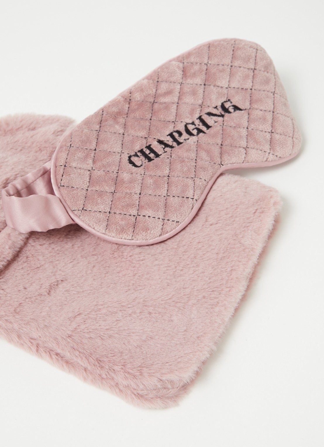 Hunkemöller Cleo slaapmasker en kruik van fluweel en rubber  - detail 3 oudroze