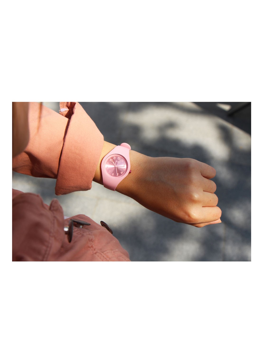 Ice-Watch ICE Colour horloge IW017915 - detail 6 roze