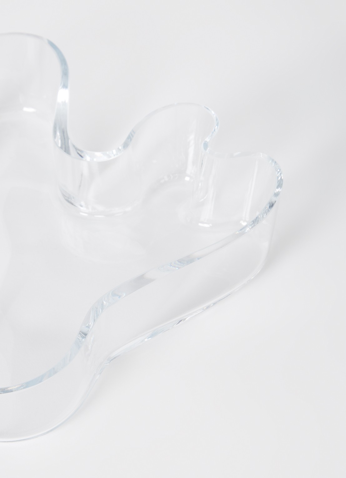 Iittala Alvar Aalto serveerschaal 26,2 cm - voorkant 2 transparant