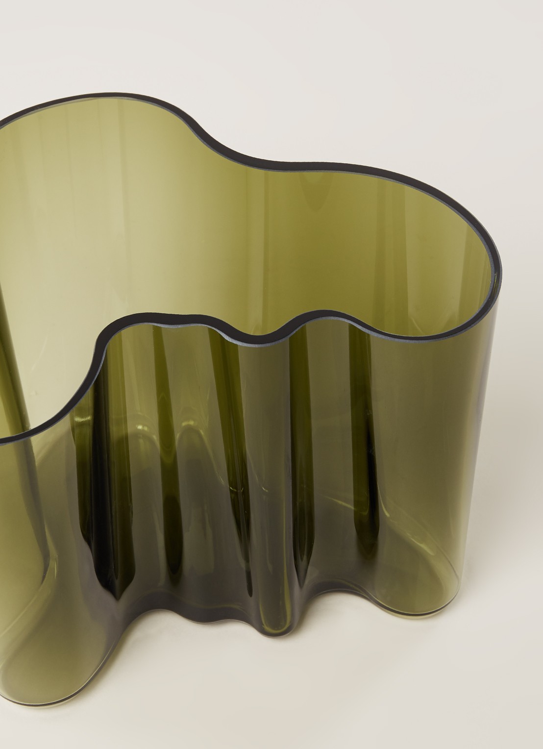 Iittala Alvar Aalto vaas 16 cm - detail 2 mosgroen
