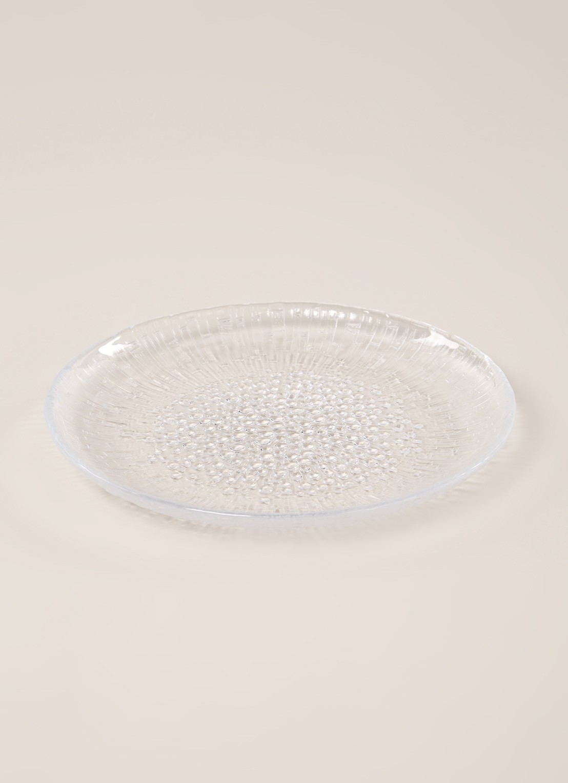 Iittala Gebaksbordje 19 cm - voorkant 2 transparant