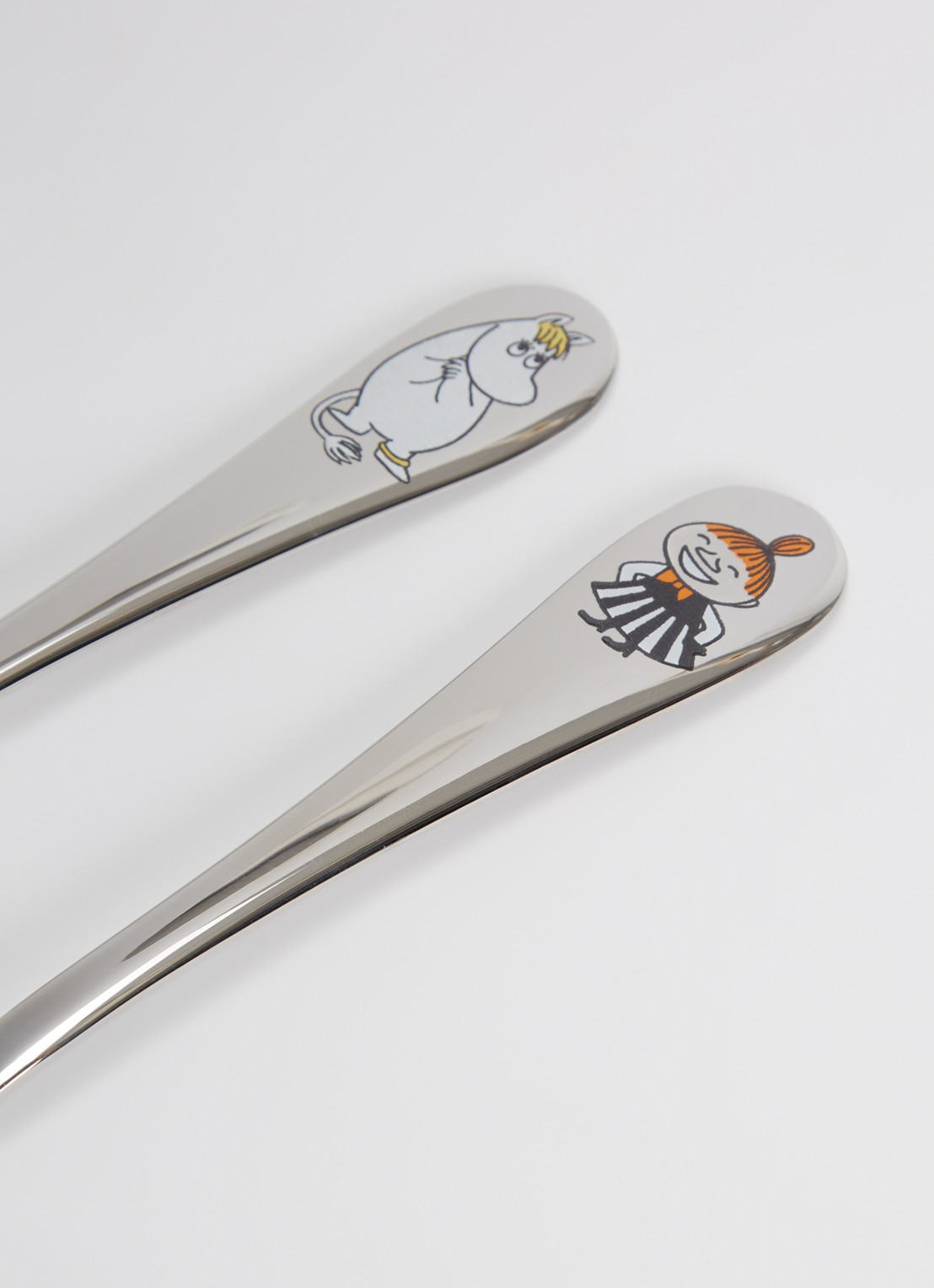 Iittala Moomin kinderbestek 2-delig - voorkant zilver