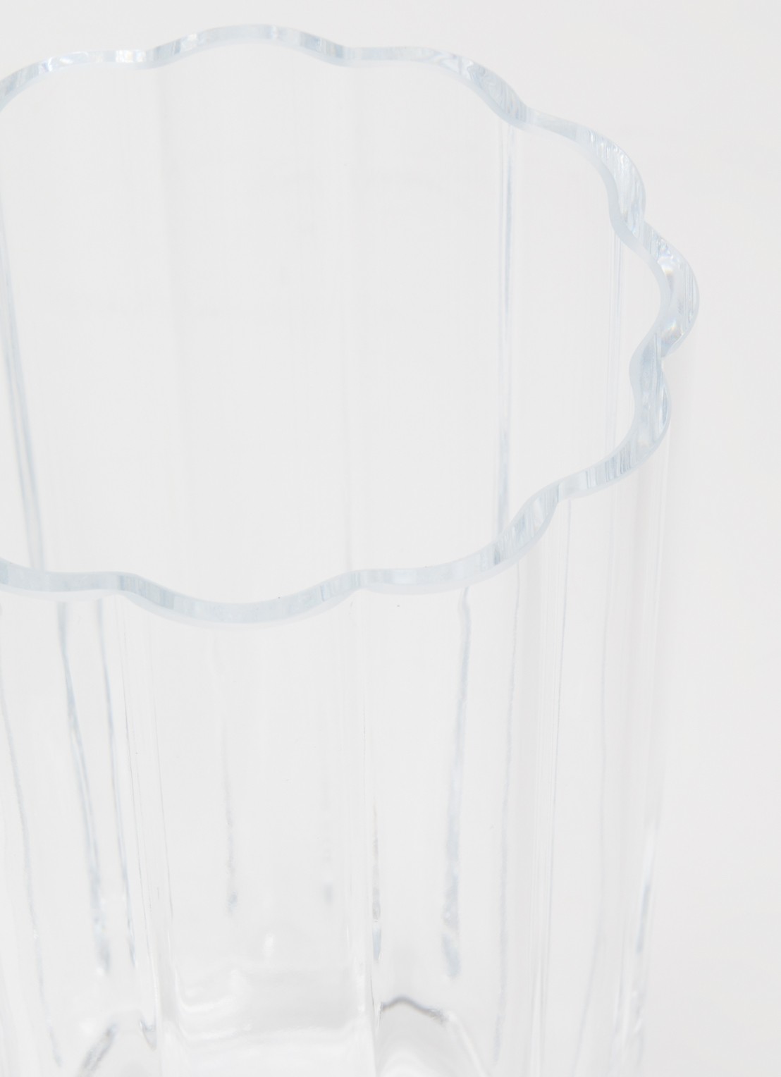 Iittala Play vaas 18 cm - voorkant 2 transparant