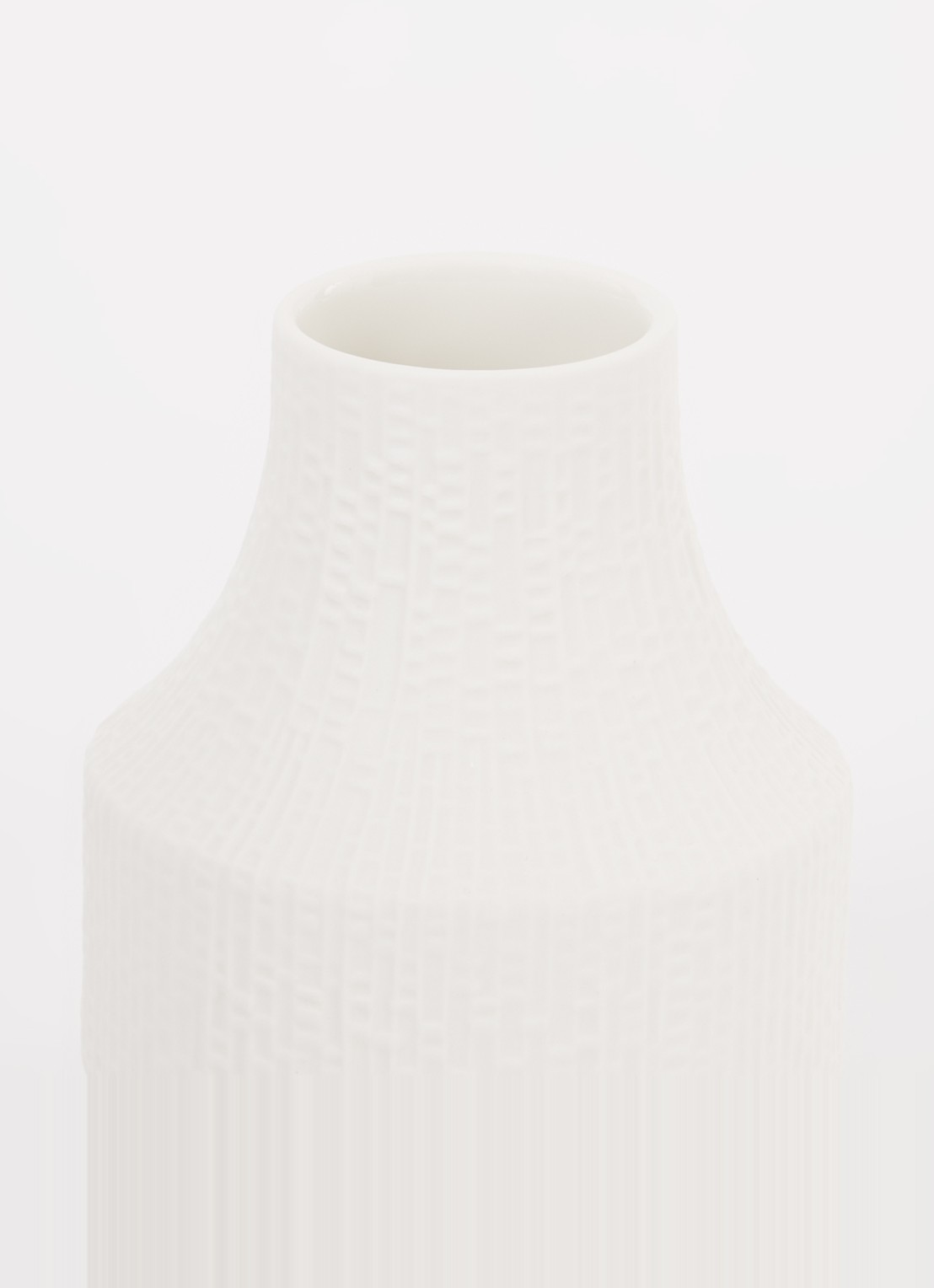 Iittala Ultima Thule vaas van keramiek 10 cm - voorkant 2 gebroken wit