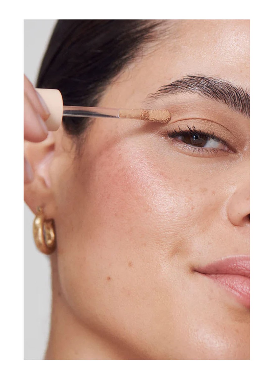 ILIA Beauty Liquid Powder Matte Eye Tint - vloeibare oogschaduw - detail 3 adobe
