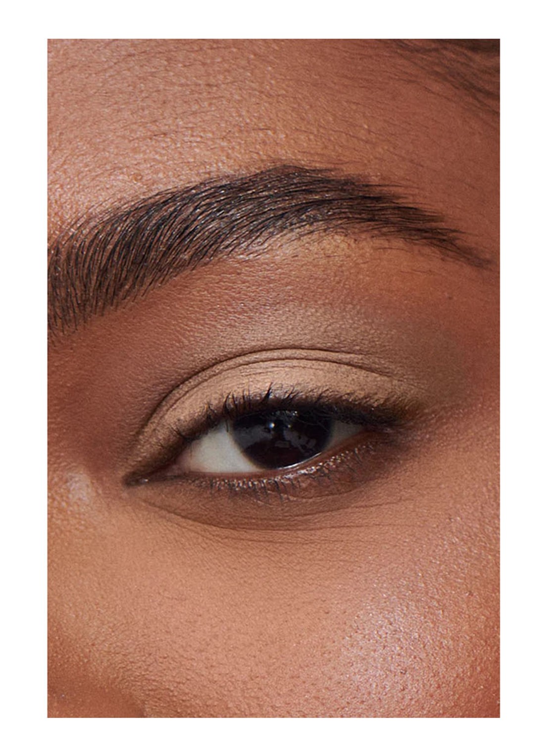 ILIA Beauty Liquid Powder Matte Eye Tint - vloeibare oogschaduw - detail 4 adobe