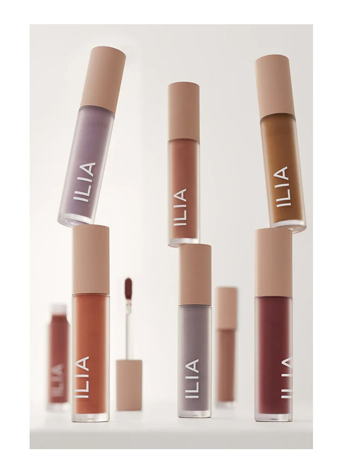 ILIA Beauty Liquid Powder Matte Eye Tint - vloeibare oogschaduw - detail 5 adobe
