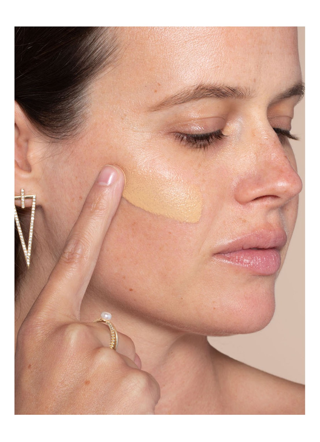 ILIA Beauty Super Serum Skin Tint Broad Spectrum SPF30 - getint serum - detail 4 shela - st8