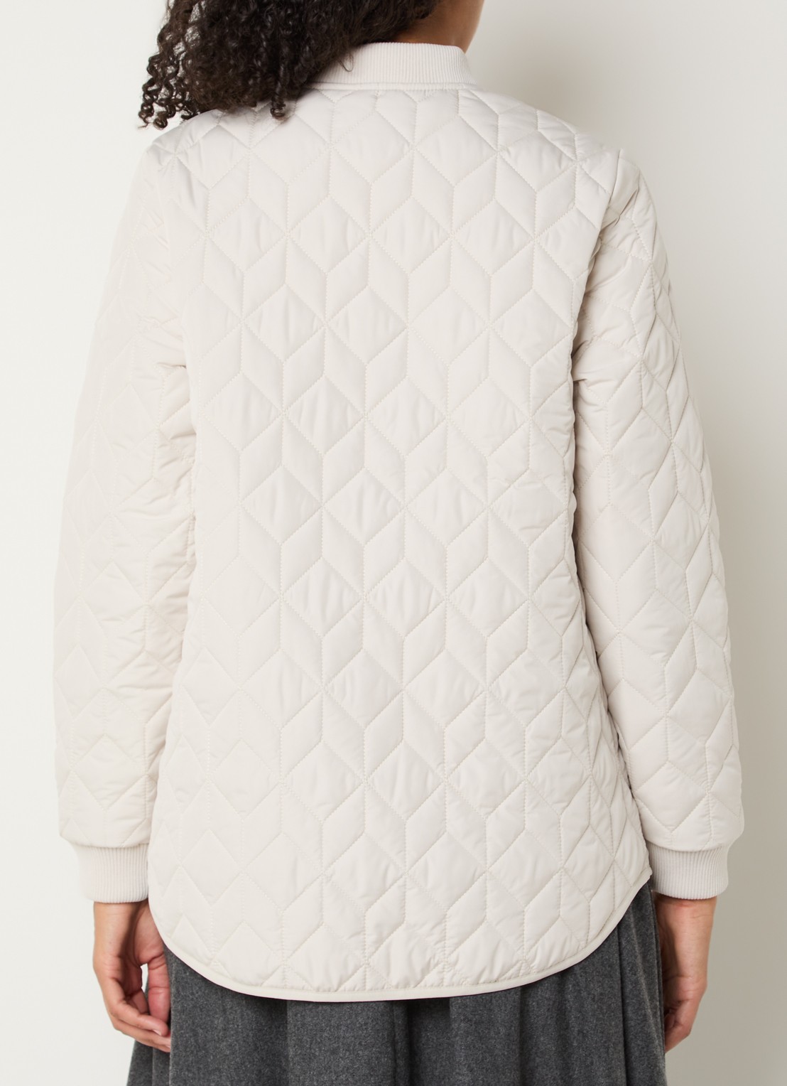 Ilse Jacobsen Art45 jack met quilt patroon en opgestikte zakken - achterkant creme