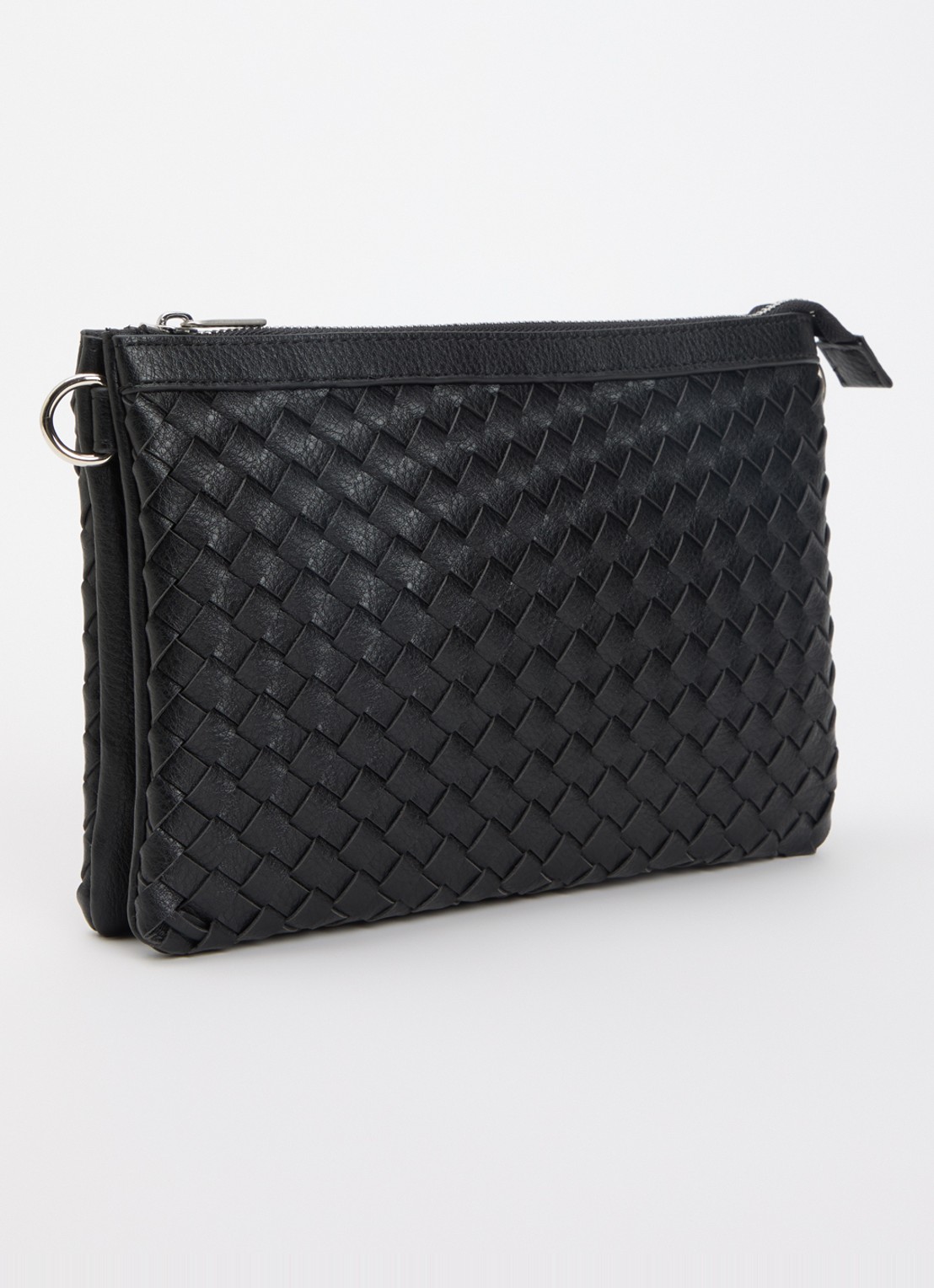 Ilse Jacobsen Gevlochten clutch met afneembare schouderriem - achterkant zwart