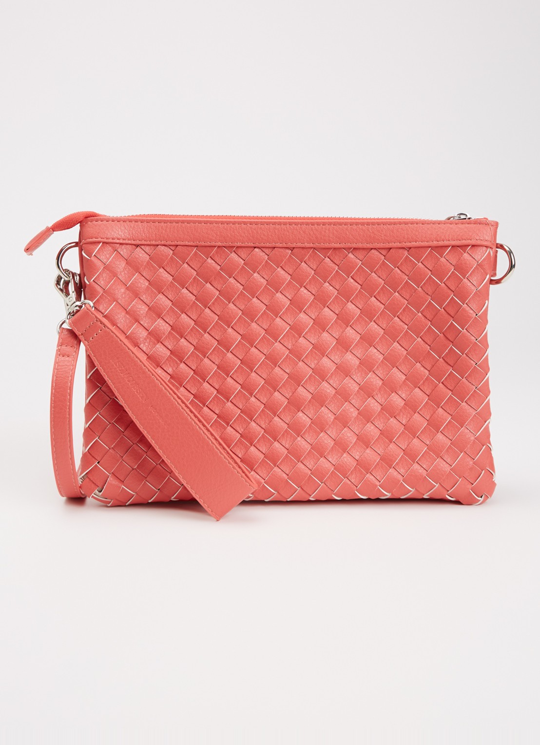 Ilse Jacobsen Gevlochten clutch met afneembare schouderriem - voorkant 4 koraalrood