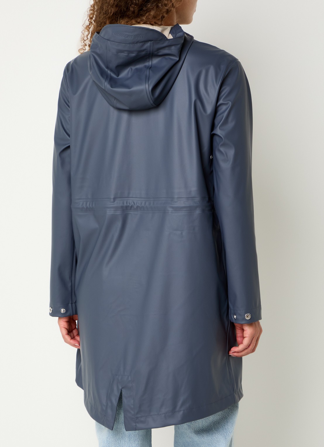 Ilse Jacobsen Regenjas met capuchon en steekzakken - achterkant 3 donkerblauw