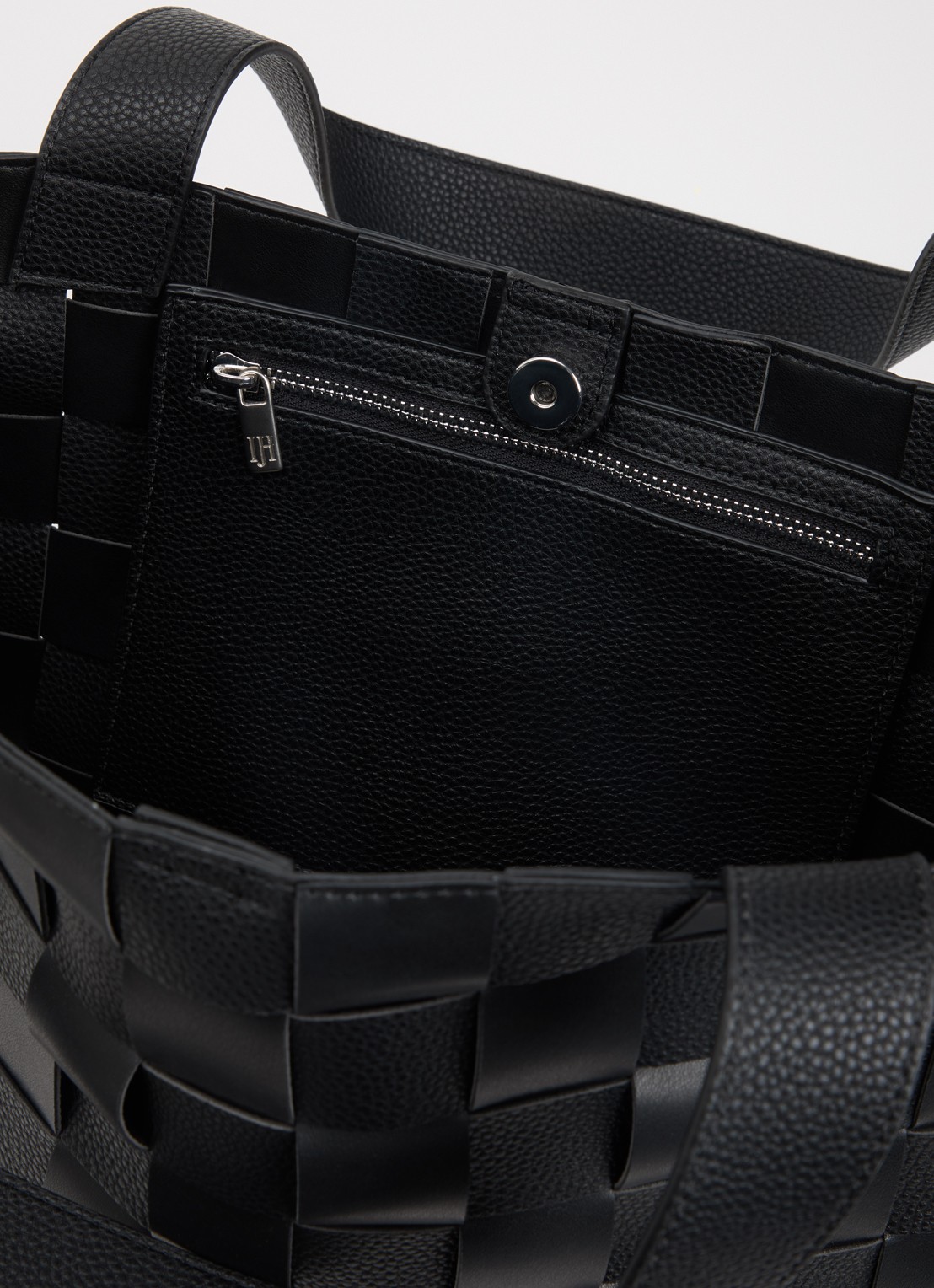 Ilse Jacobsen Shopper met gevlochten detail - detail 3 zwart