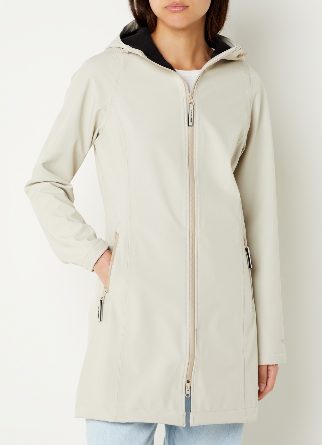 Ilse Jacobsen Softshell jack met capuchon en ritszakken - detail beige
