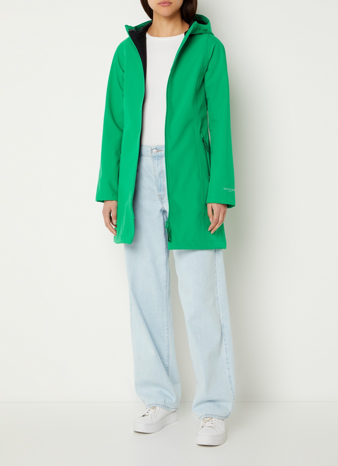 Ilse Jacobsen Softshell jack met capuchon en ritszakken - voorkant 4 felgroen