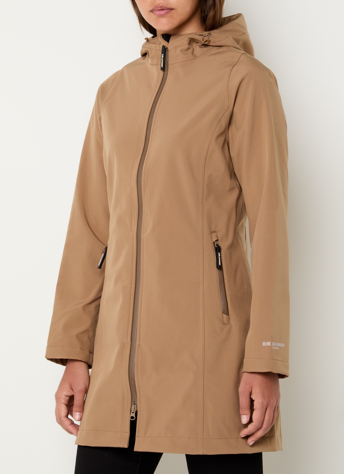 Ilse Jacobsen Softshell jack met capuchon en ritszakken - detail 4 camel