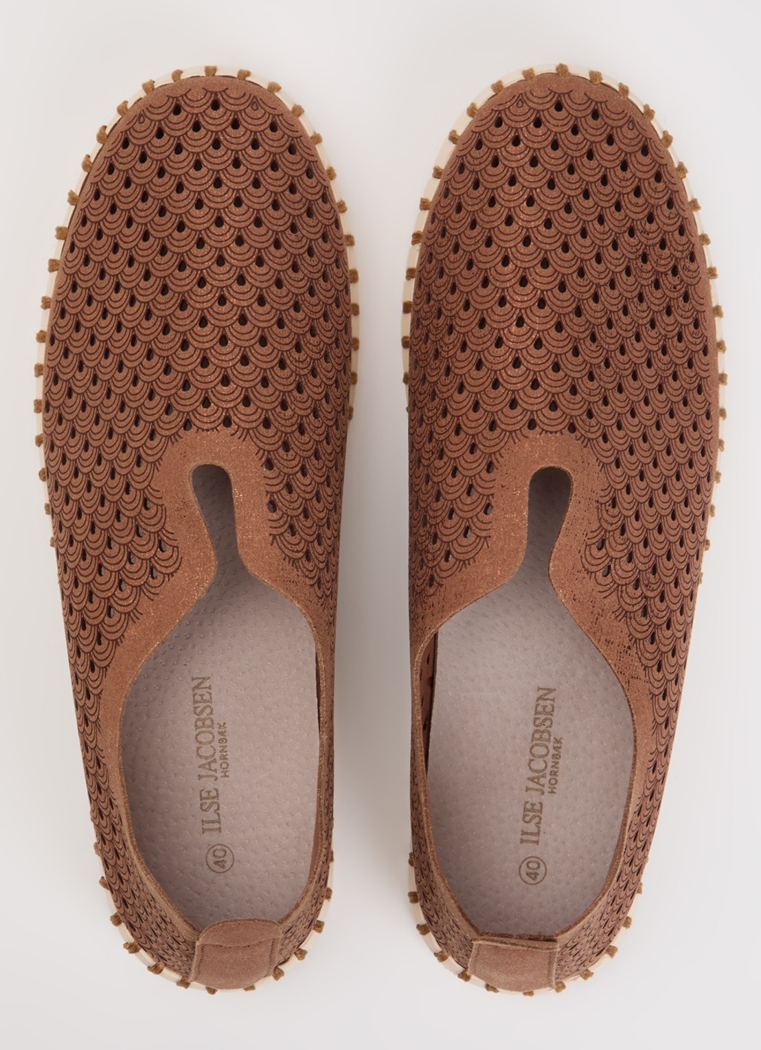 Ilse Jacobsen Tulip slip-on met metallic details - detail 2 bruin