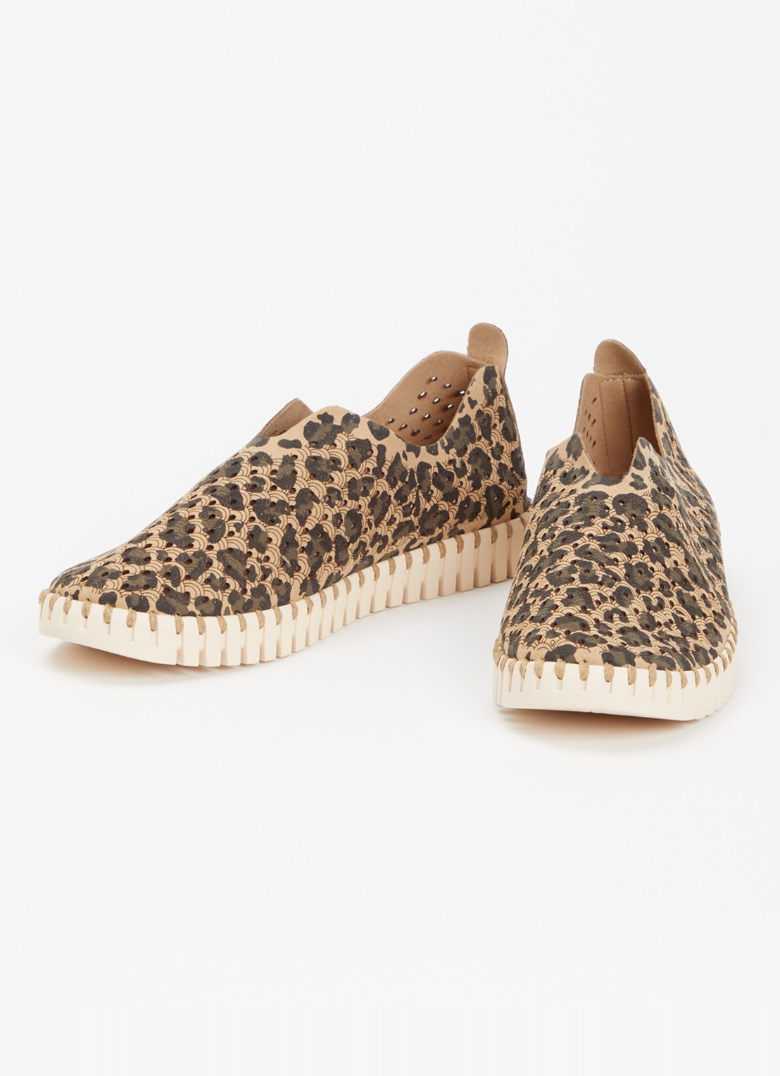 Ilse Jacobsen Tulip slip-on met panterprint - detail 2 beige