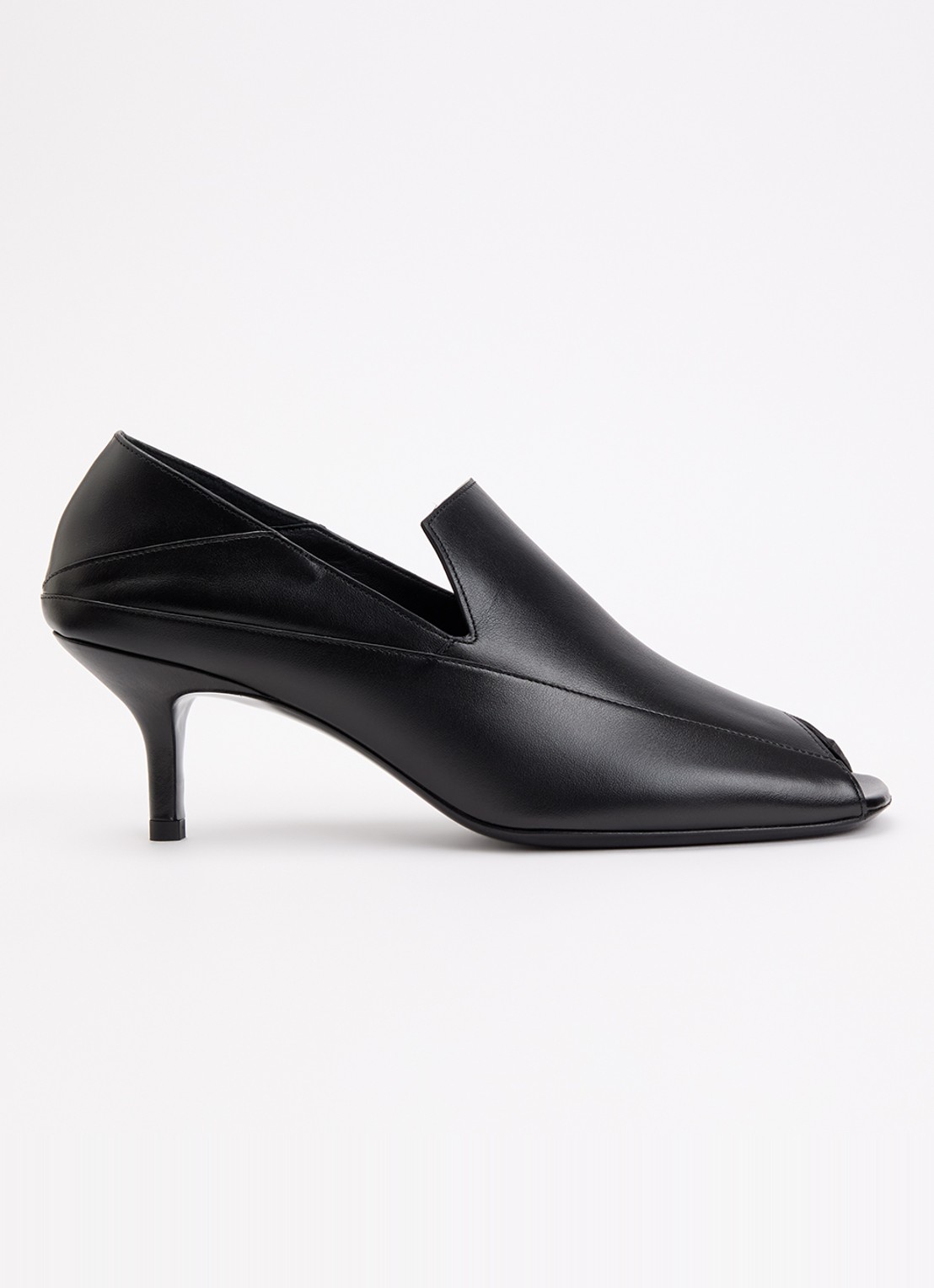 IRO Doll pump van leer  - voorkant 2 zwart