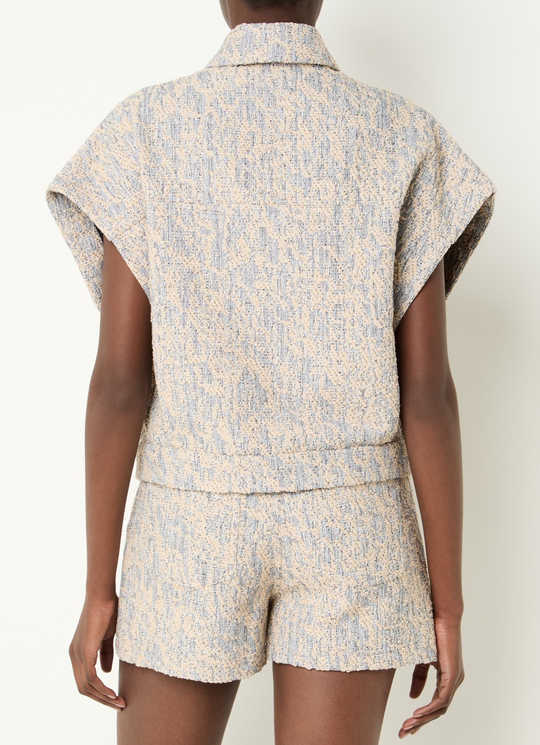 IRO Estel blouse met opgestikte zakken en tweed-look - achterkant beige