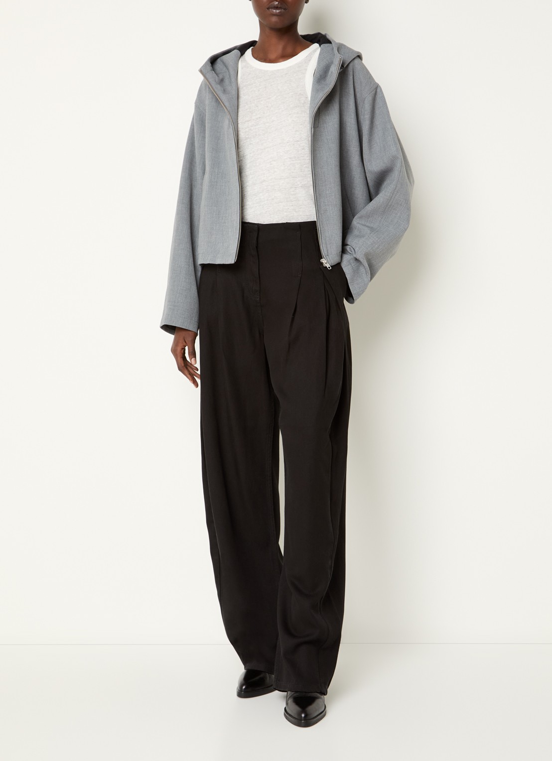 IRO Flowy high waist loose fit jeans met plooidetail - voorkant 4 zwart