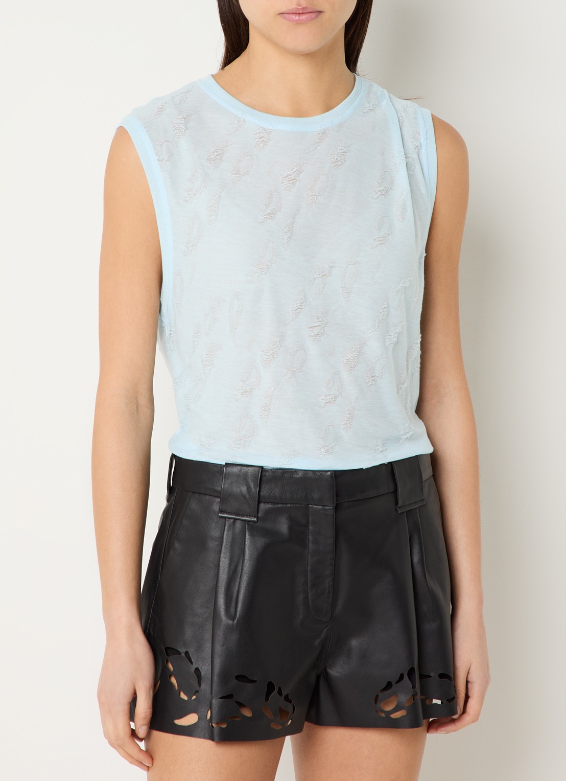 IRO Gloriana top met structuur - detail 4 lichtblauw