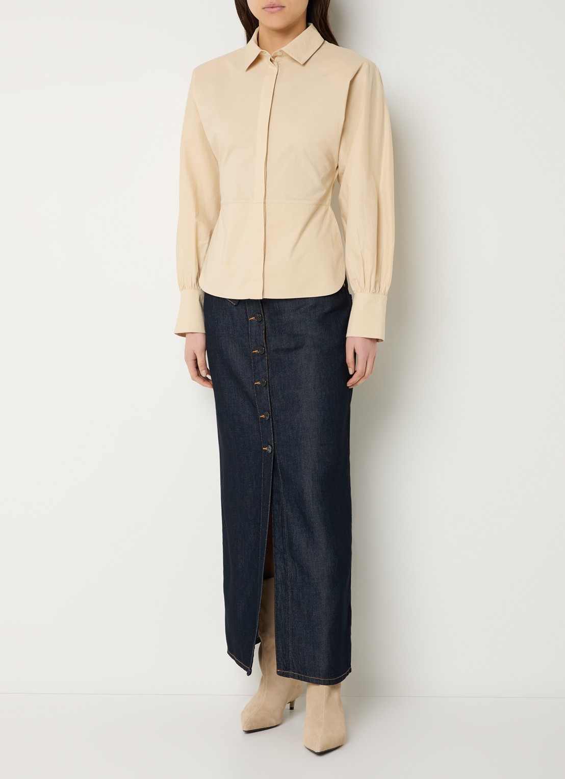 IRO Janine blouse met stretch - voorkant 2 zand