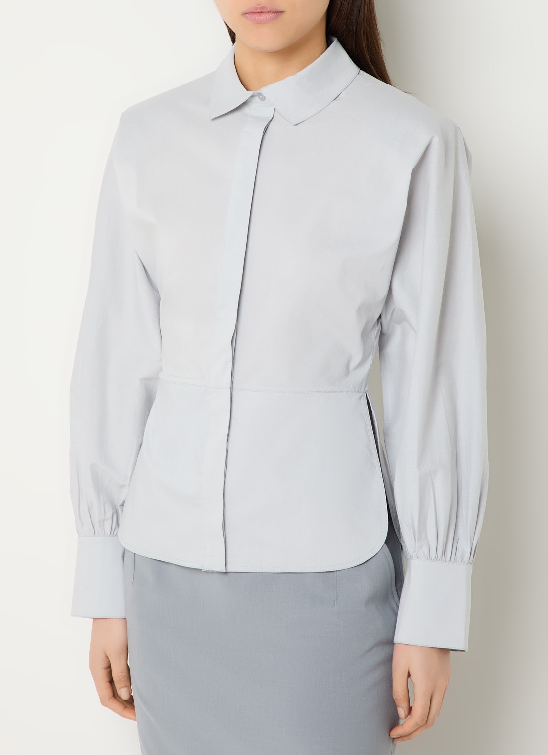 IRO Janine blouse met stretch - detail 4 lichtgrijs