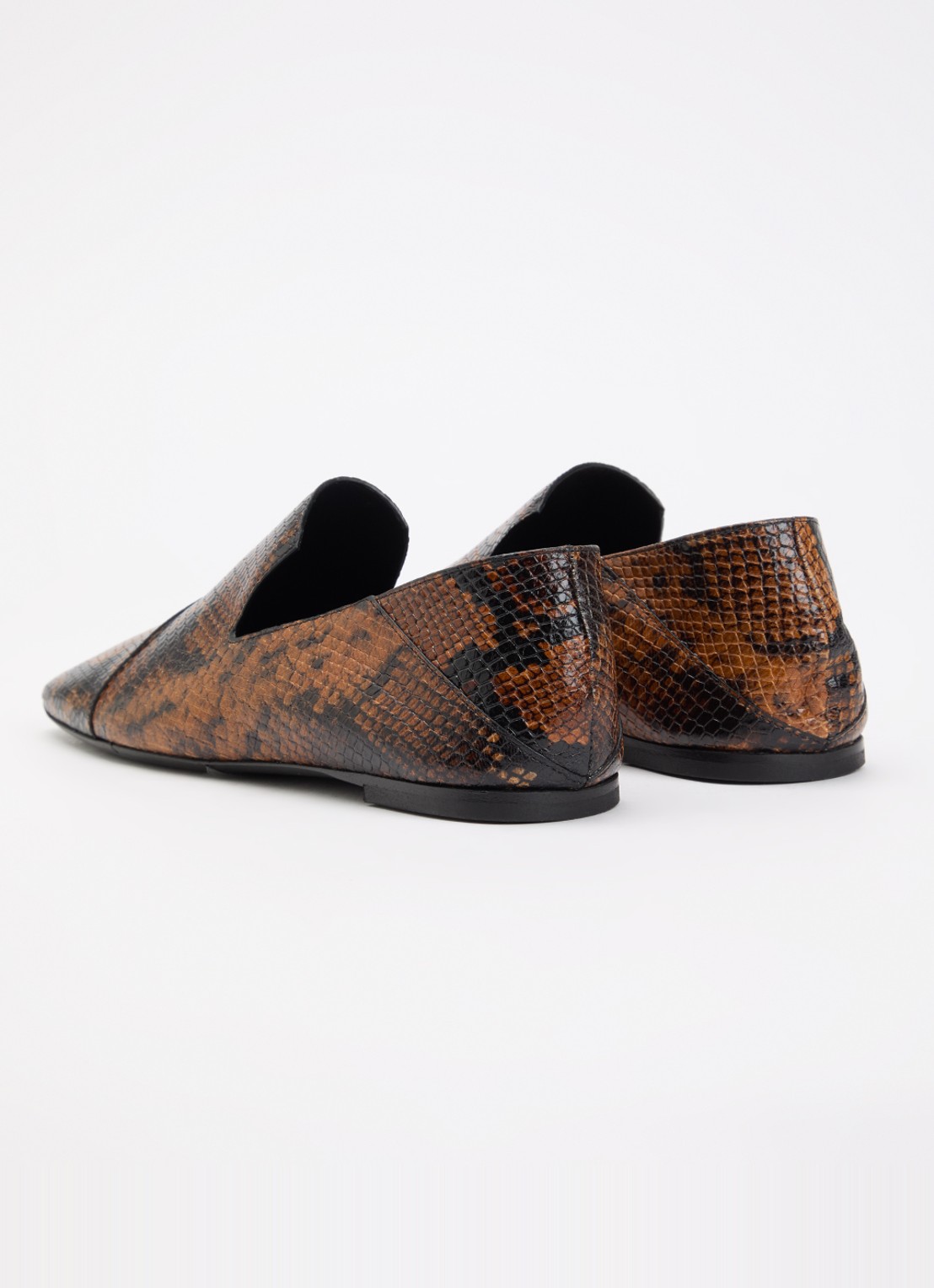 IRO Loafer van geitenleer met slangenprint - achterkant bruin