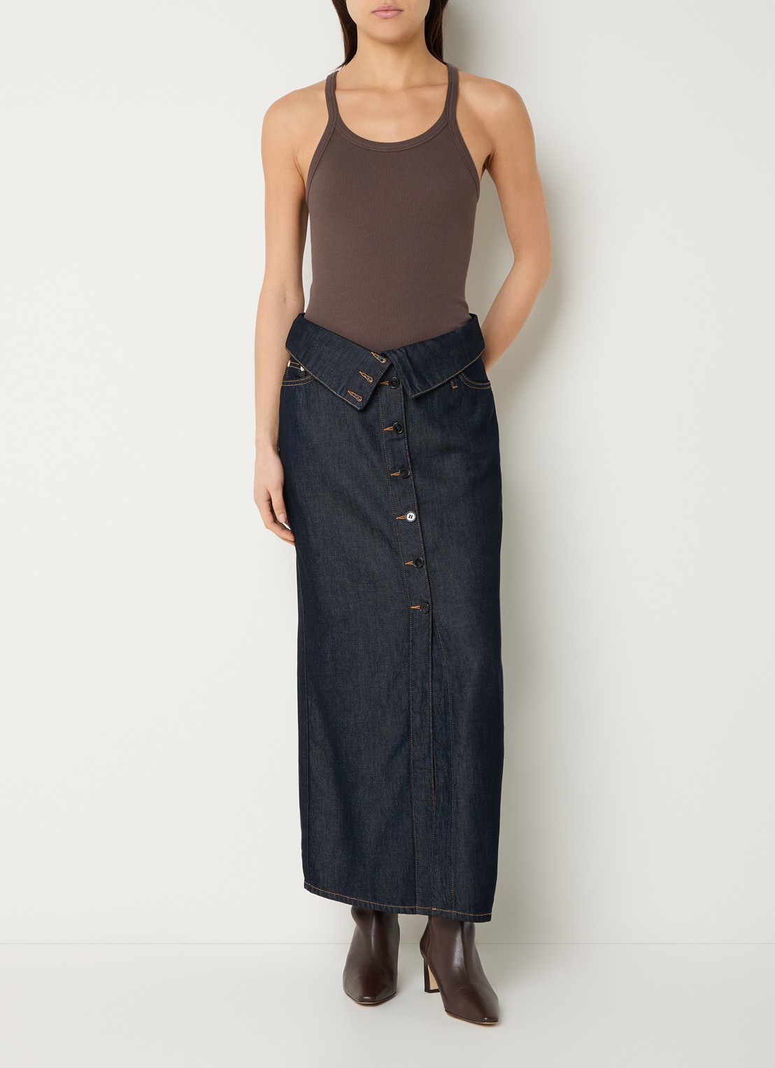 IRO Palisso top met ribstructuur - voorkant 3 bruin