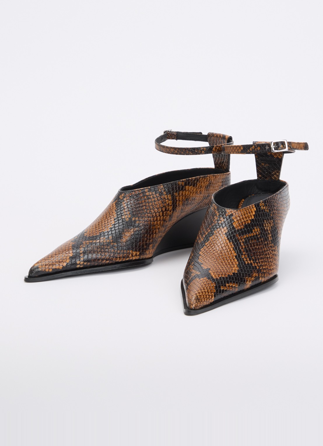 IRO Pump van leer met slangenprint  - detail 3 bruin