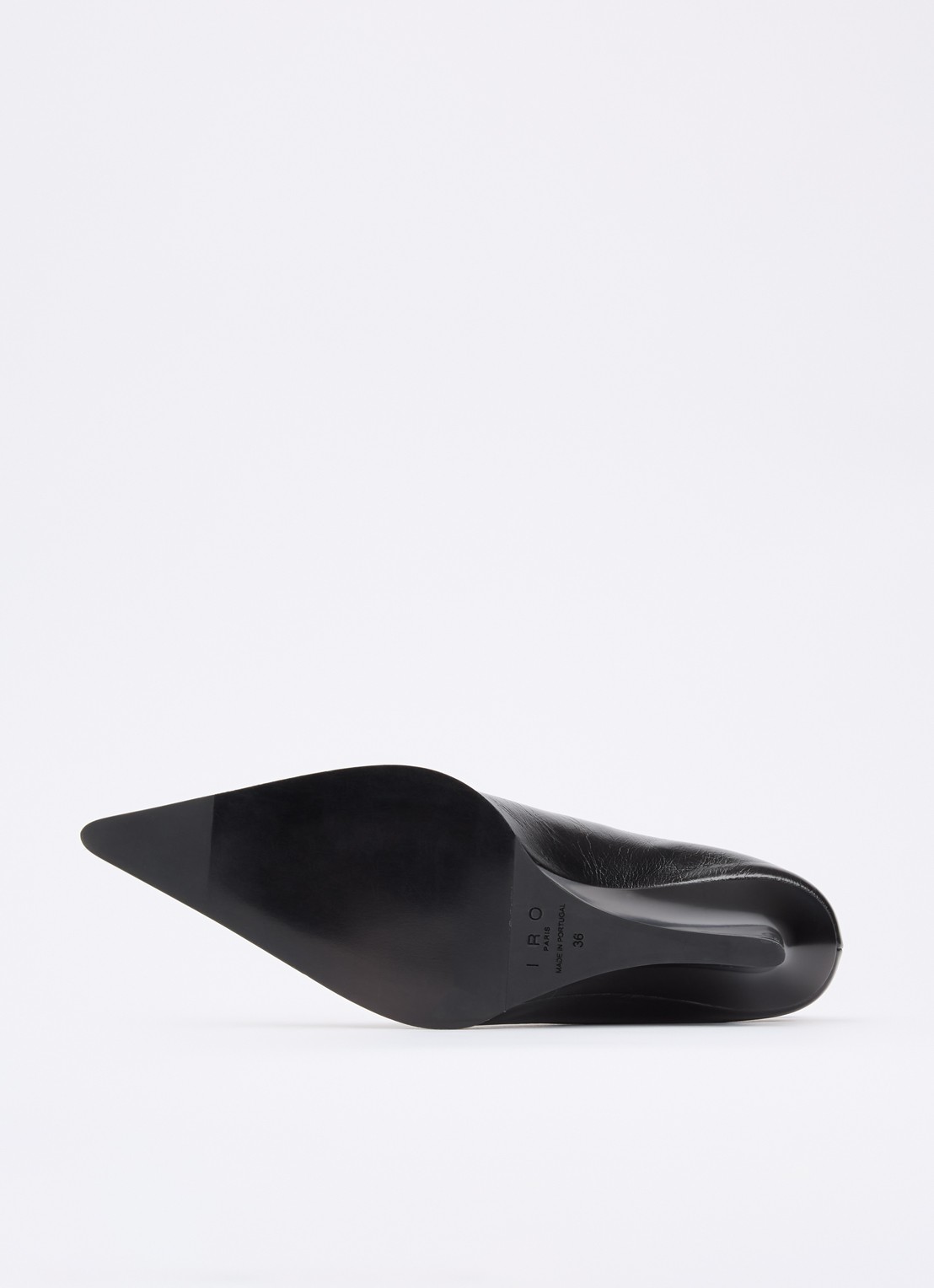 IRO Pump van leer - detail 4 zwart