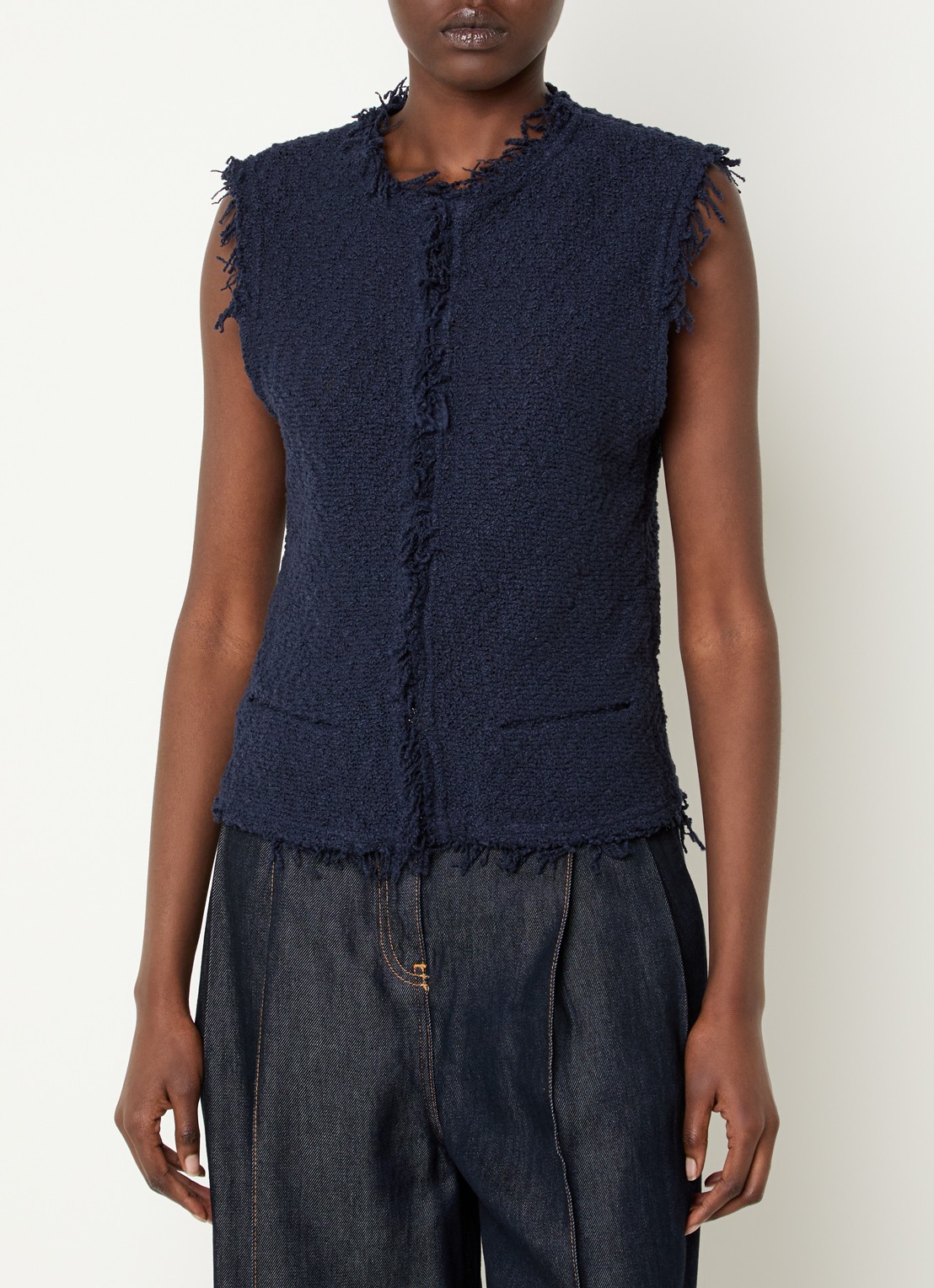 IRO Shanny gilet met franjes en paspelzakken - detail 2 donkerblauw