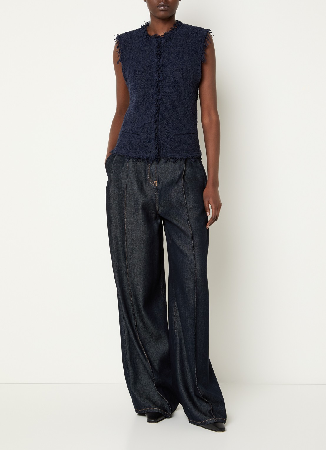 IRO Shanny gilet met franjes en paspelzakken - voorkant 4 donkerblauw