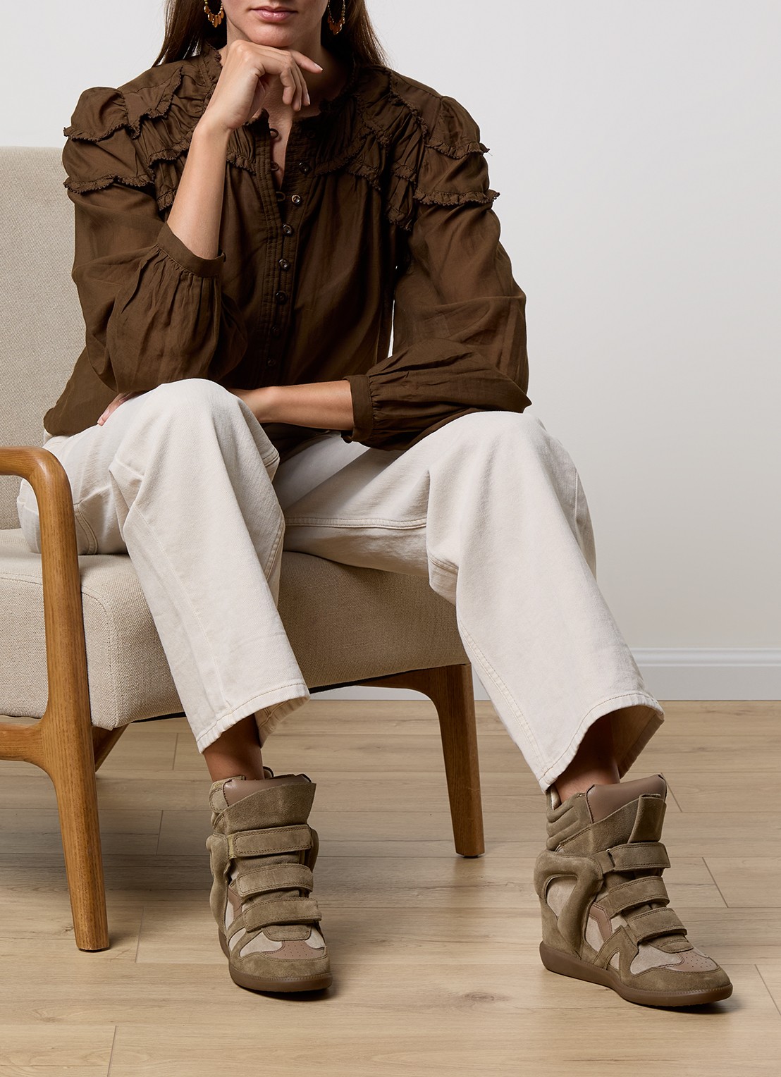 Isabel Marant Bekett sneakerwedge van suède - voorkant 2 lichtbruin