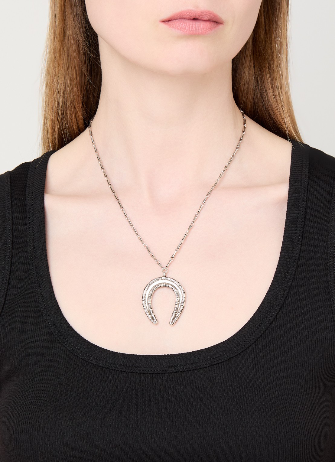 Isabel Marant Bryne schakelketting met hanger - voorkant 5 zilver