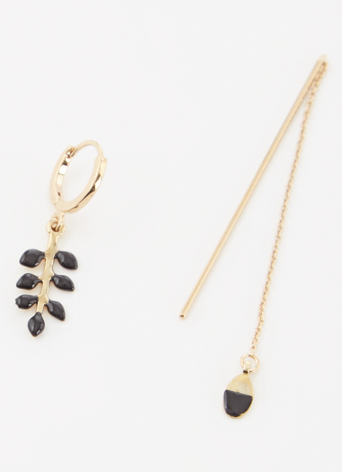 Isabel Marant Casablanca oorbellen met hanger - detail goud