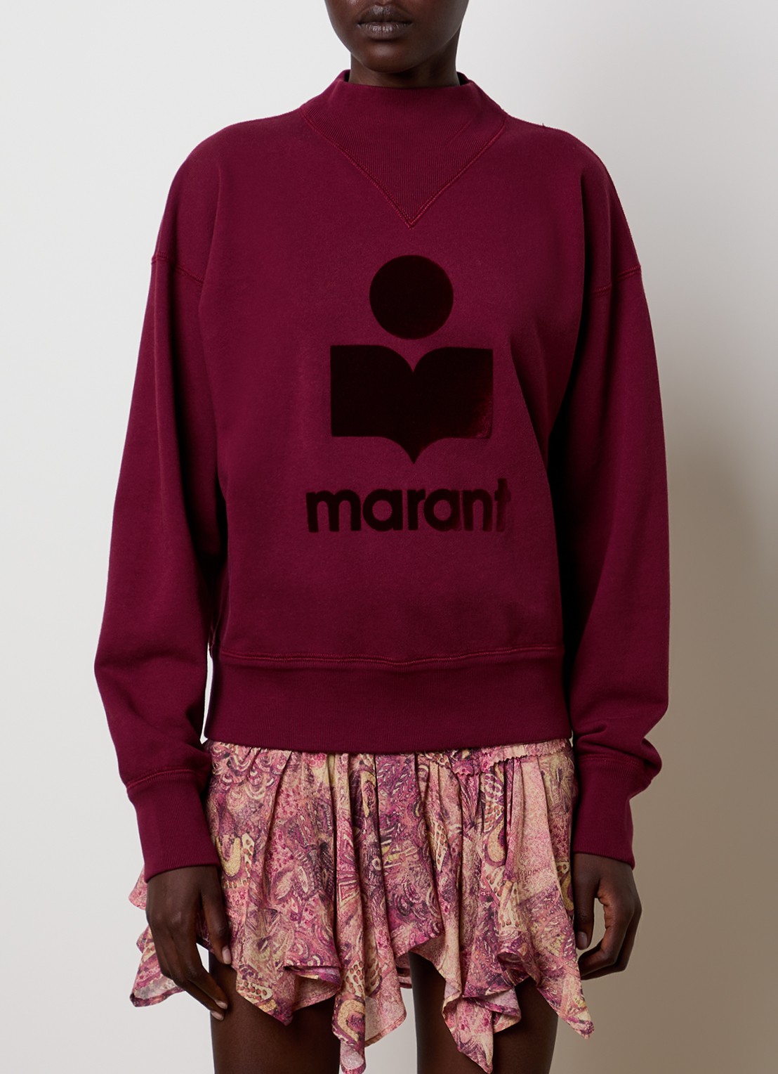 Isabel Marant Moby sweater met flock logoprint en opstaande kraag - detail bordeauxrood