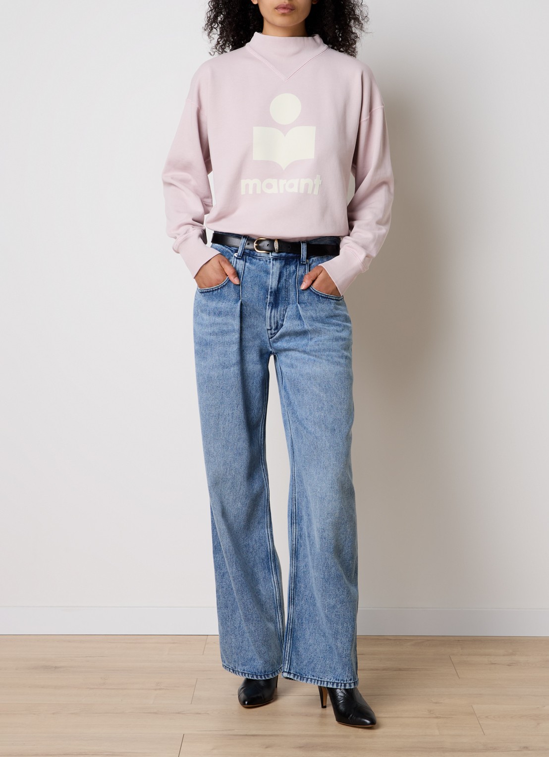 Isabel Marant Moby sweater met flock logoprint  - voorkant 5 lichtroze