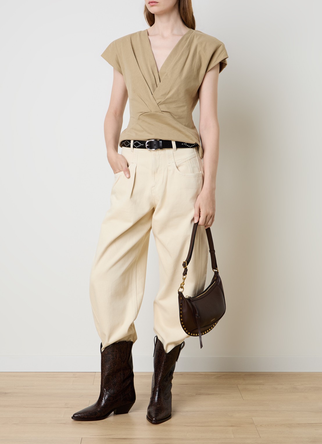 Isabel Marant Nadrine top met schoudervulling en V-hals - voorkant 5 beige