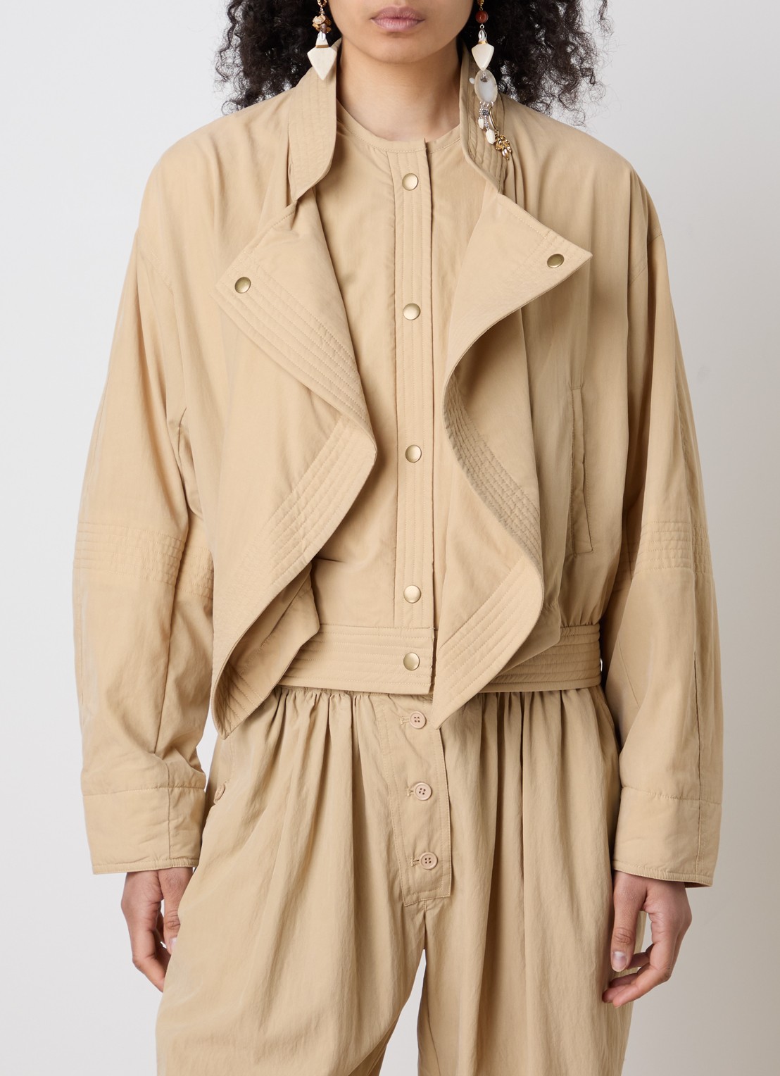 Isabel Marant Tricia jack met steekzakken - detail zand
