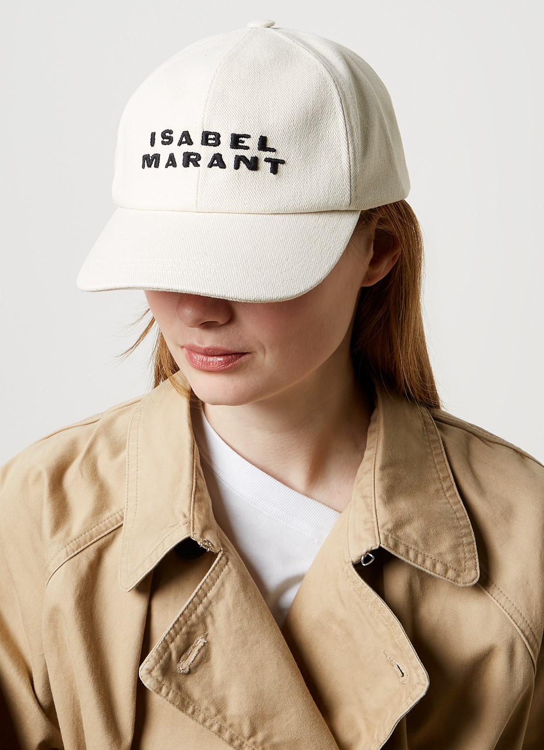 Isabel Marant Tyron pet met logoborduring - voorkant 2 creme