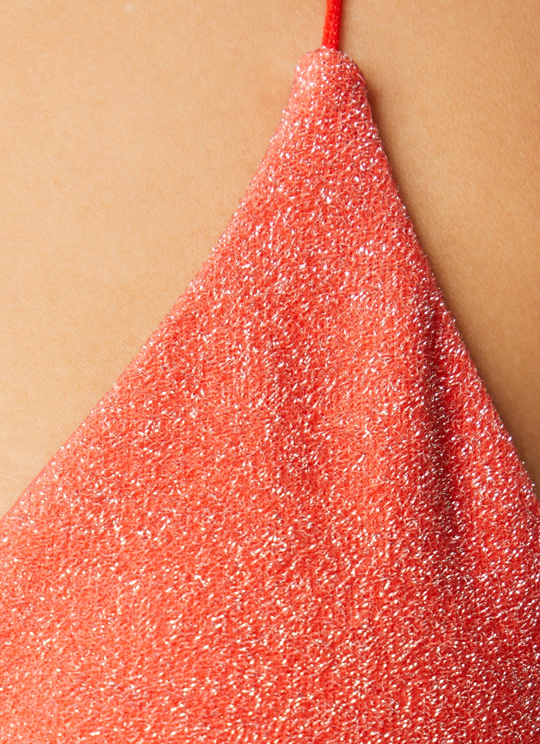 It's Now Cool Triangel bikinitop met uitneembare vulling en lurex - detail 2 rood